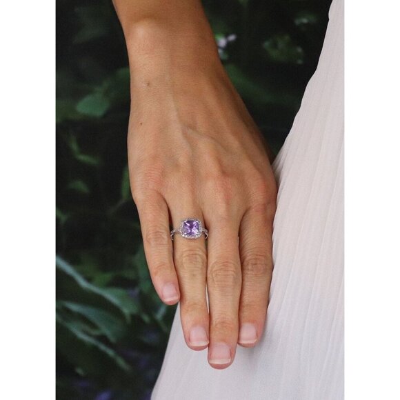 10k White Gold Natural Purple Amethyst and Diamond Halo Ring Size 6 - Picture 2 of 7